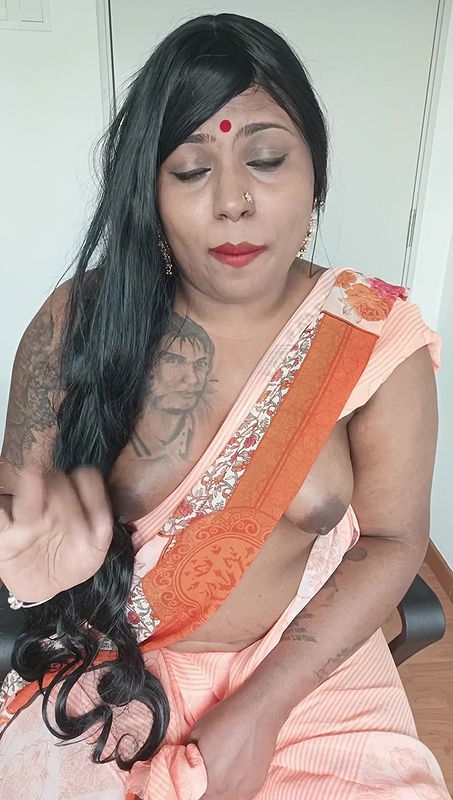 YEN AUNTY CORRECT PANNE MUDILE