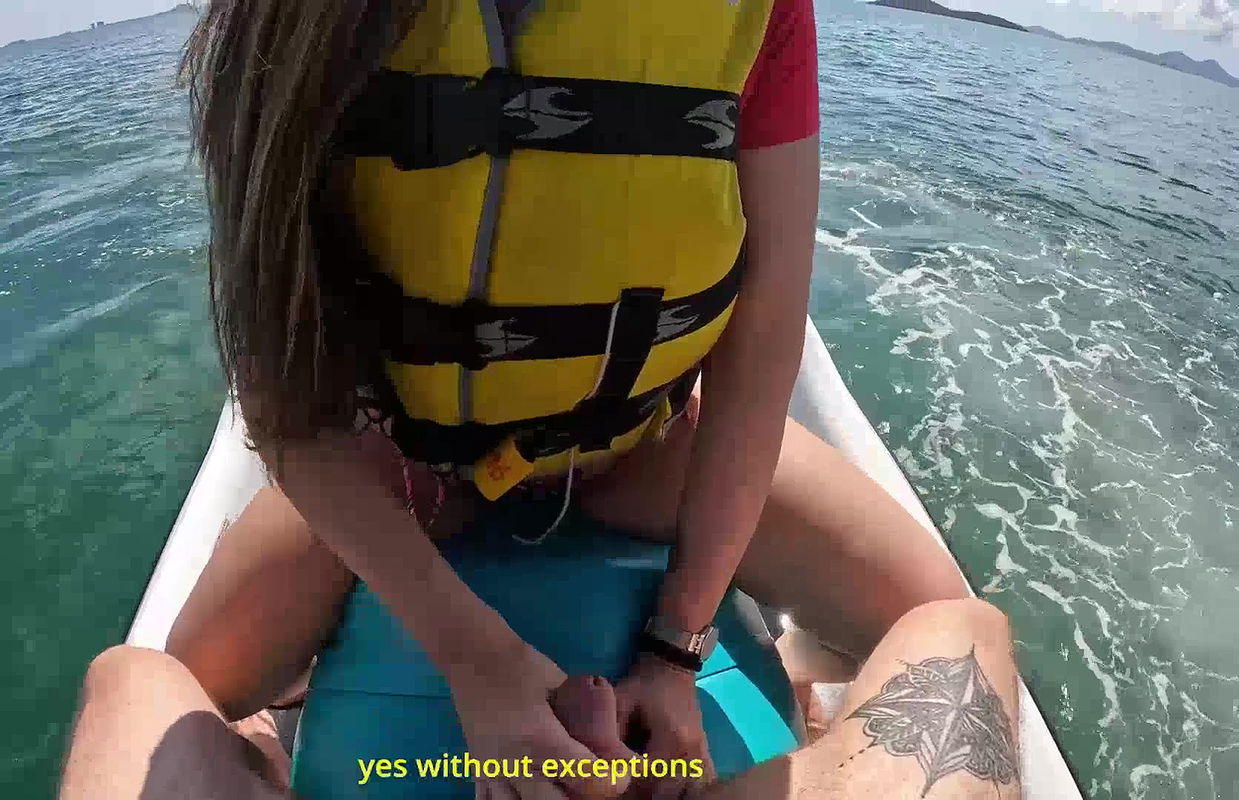 Adelina is smoking More 120s cigarette at home 4k video resolution_2c860ba9