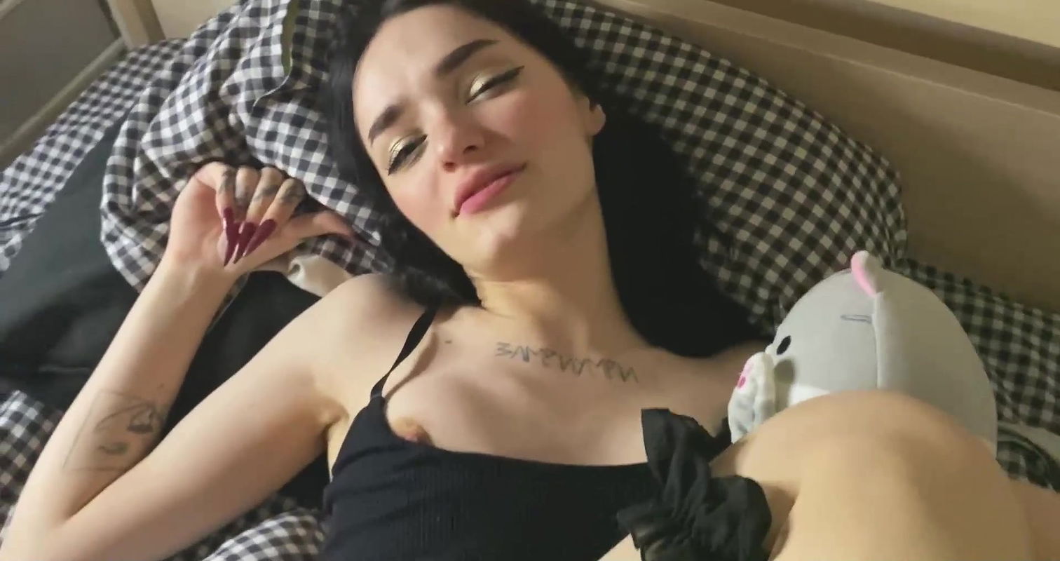 Arab men first time Home Away From Home Away From Home_988fcff9