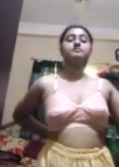 Big Boobs Bengali Girl Showing For Lover