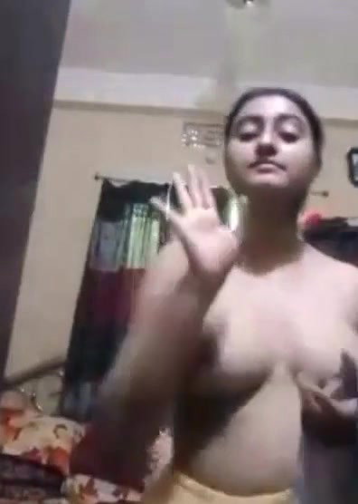 Big Boobs Bengali Girl Showing For Lover