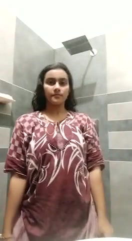 Hot Desi Girl Leaked Clip