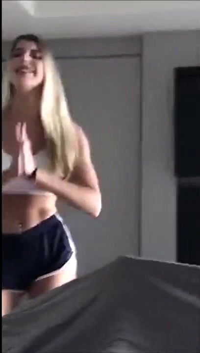 Enjoy my young girl Amateur home made video_2a100f43