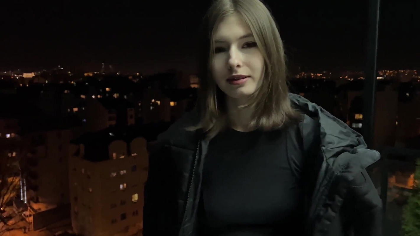 Female Perspective Neighbour Girl All Day Home Alone_56c0420e