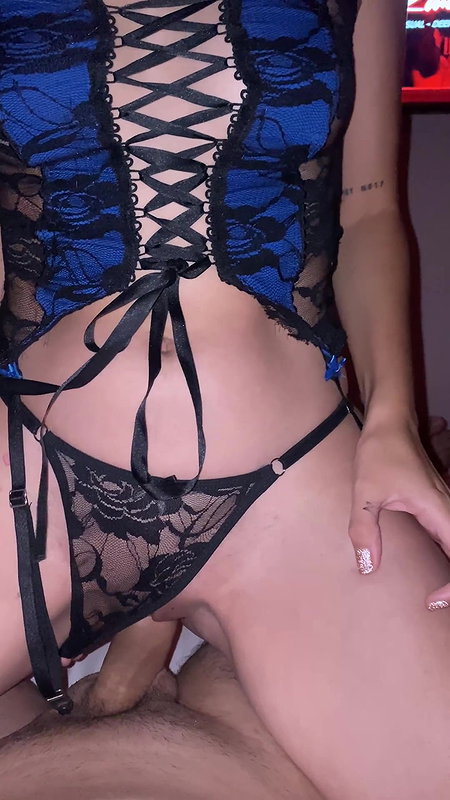 gets home early_19a97187