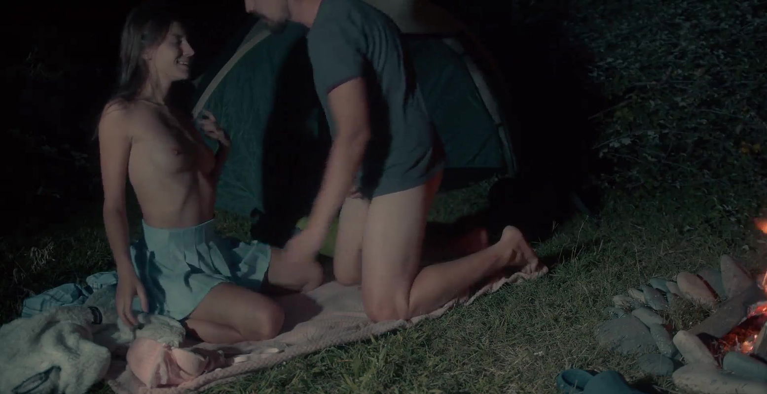 Hot Ghanaian boy fucks Nigerian babe hardcore and raw (Ghana meets Naija home made sex) Noly Pusy_b534f5b5