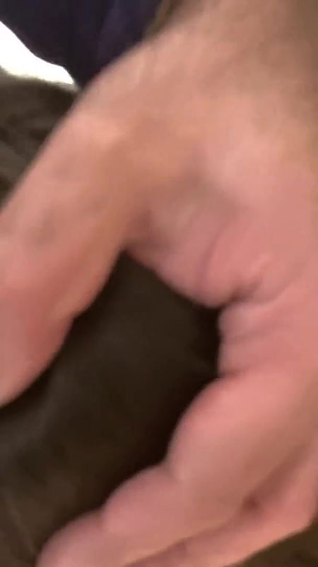 Im hot at home and I touch myself_2684fe5c