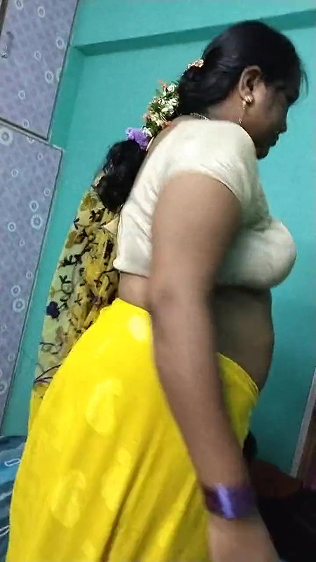 Desi village bhabi sexy body
