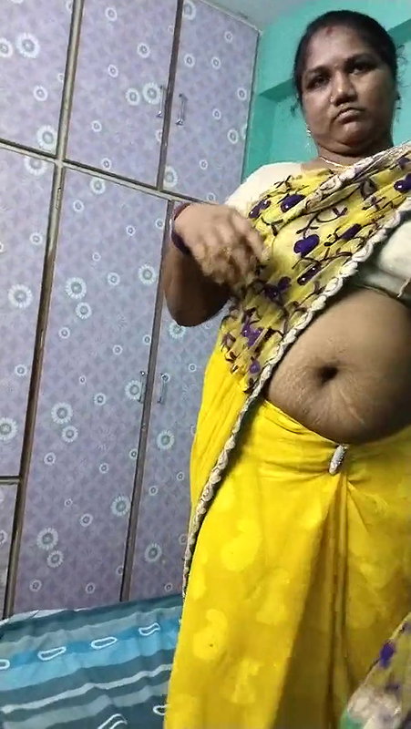 Desi village bhabi sexy body