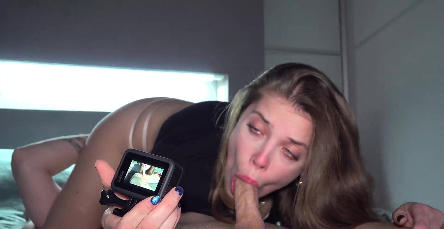 Sasha Earth have sex at home with toy_c8903c6c