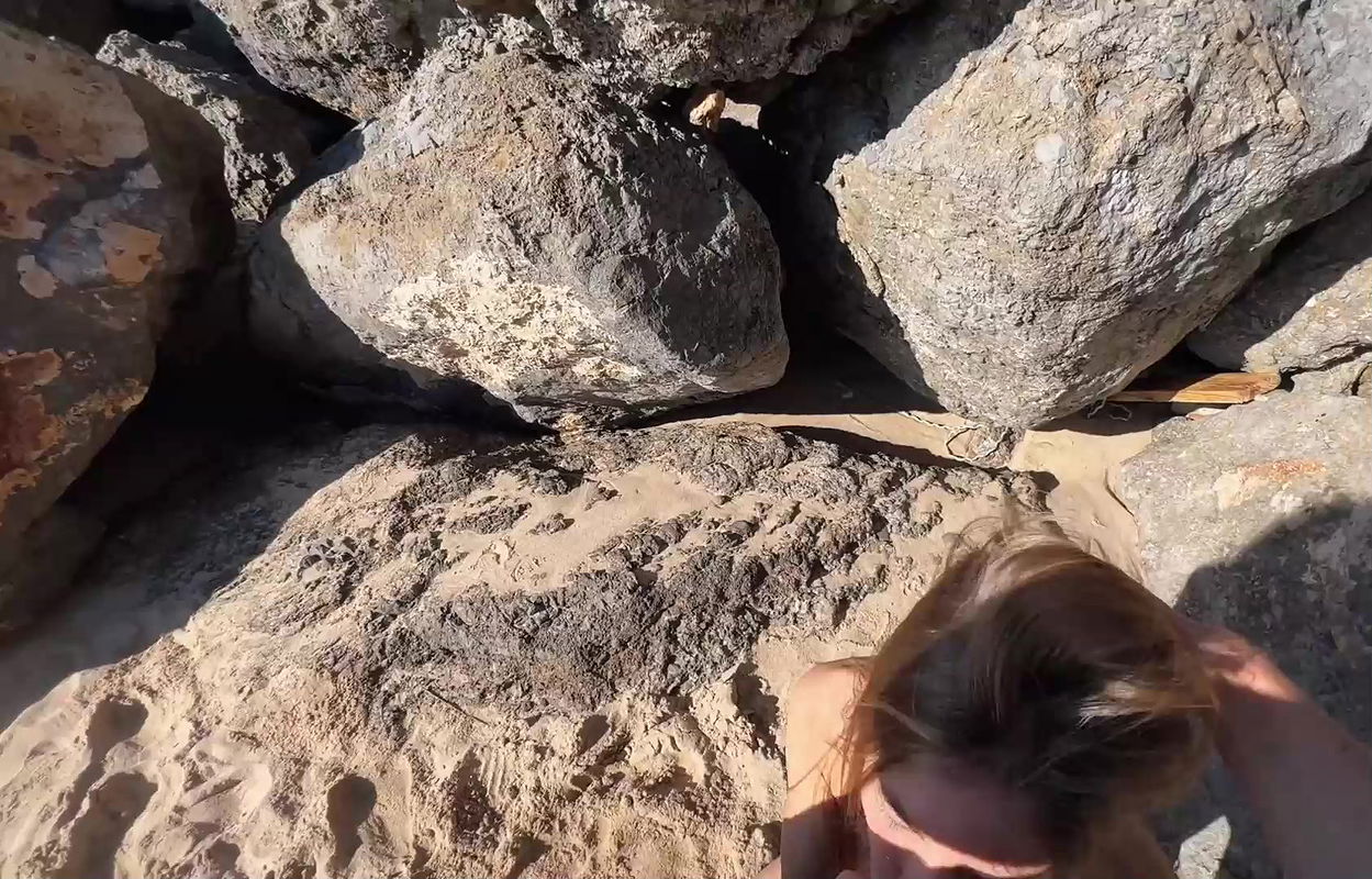 Slipping my tiny blue thong to the side and riding a big cock in the home theatre Mama_Foxx94_fdd4c1bb