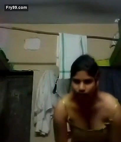 BIGBOOBS DESI BHABHI CHANGING CLOTH