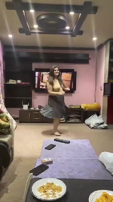 Pk sexy bhabi nude dance