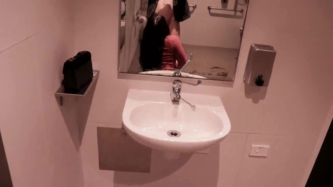 Stuck my sneaky link in my house while my boyfriend wasnt home_71fb2f71