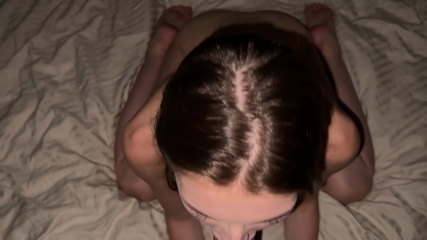 Your Parents Are Not Home Leaving U And Your Naughty Stepsis Leana Lovings Alone Together_1a43de09