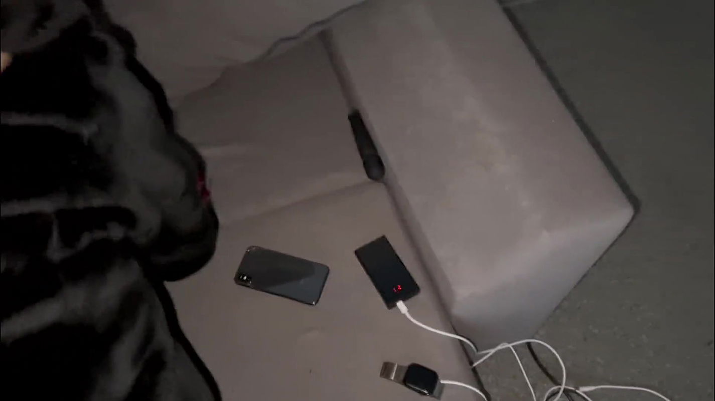 preview you come in my home to night_a03bc784