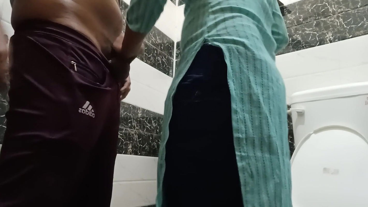 Indian Desi Village Stepsister Is Masterbating in Bathroom Catch Stepbrother and Fucked Hard Bathroom Clear Hindi Audio