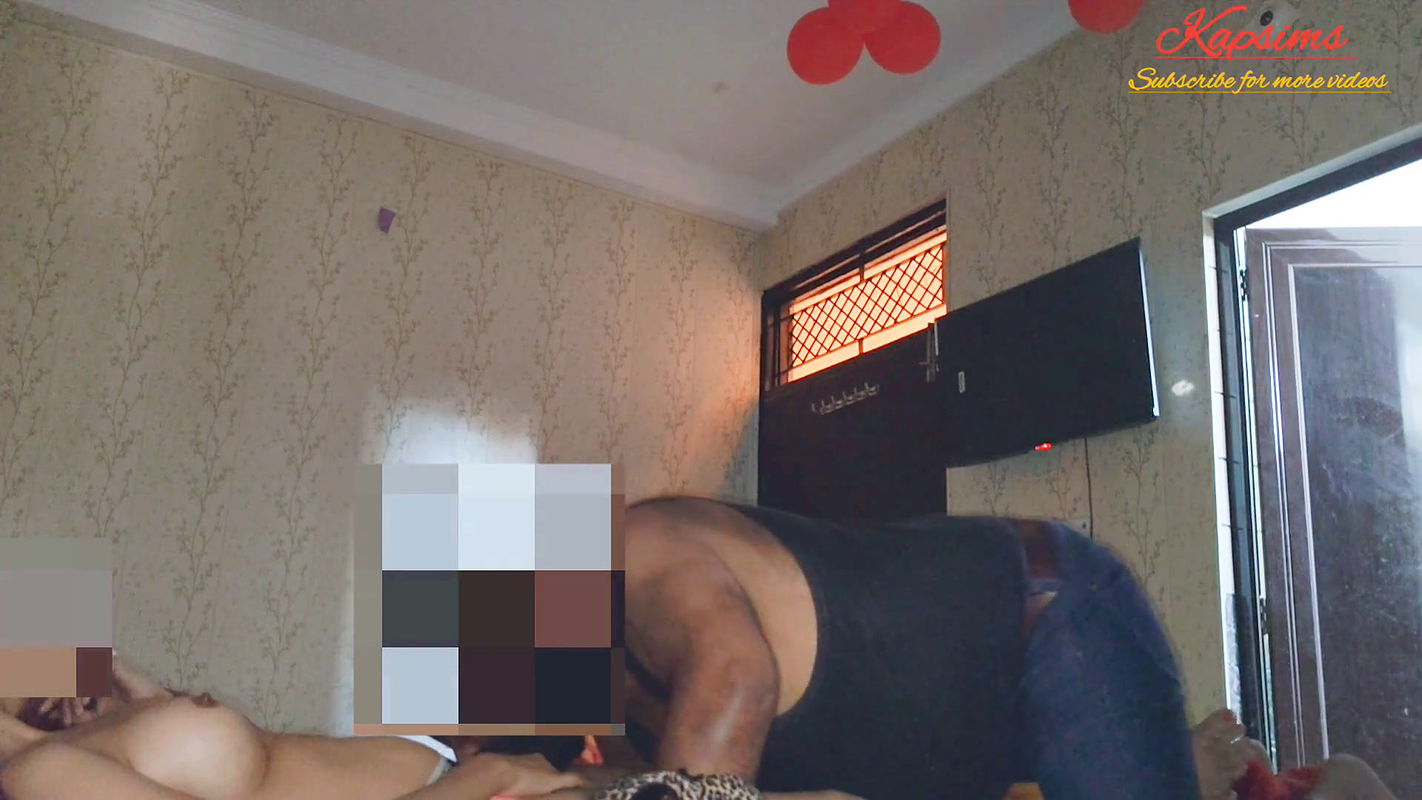 Kalpna Bhabhi Fuck in Hotel Again with Friend Hindi Audio
