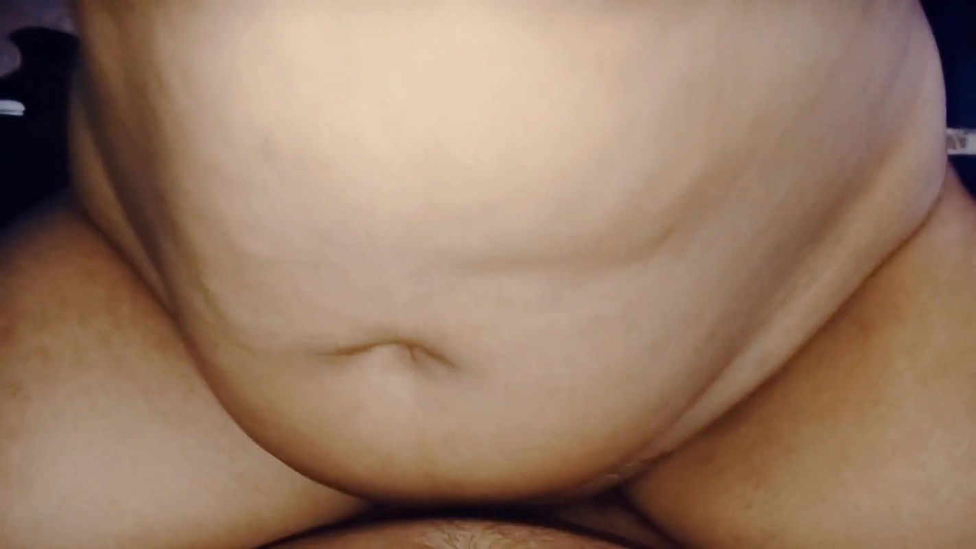 Land-thirsty Bhabhi Had a Lot of Fun with the Land