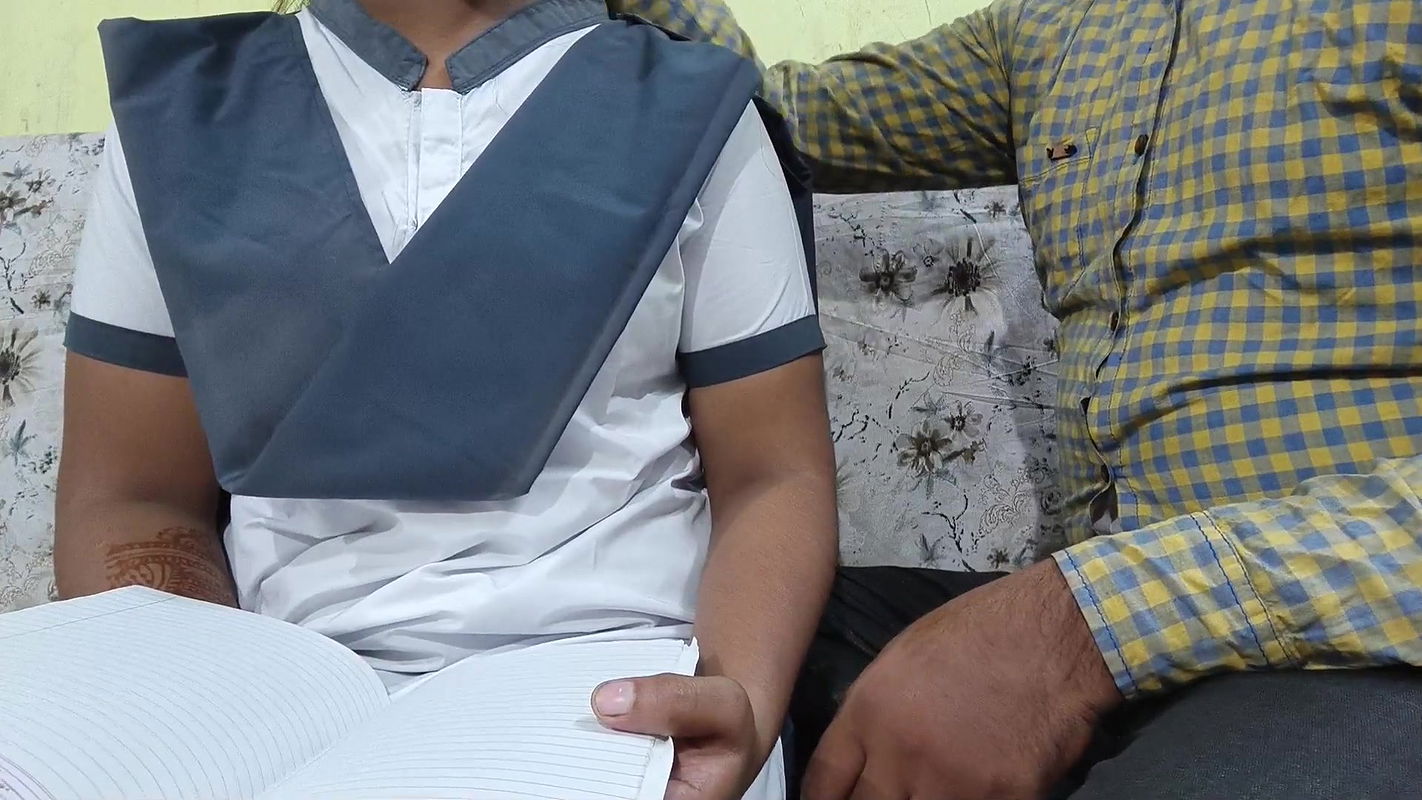 The Boss Came Home and Gave Pleasure to His Daughter-in-law Kamal