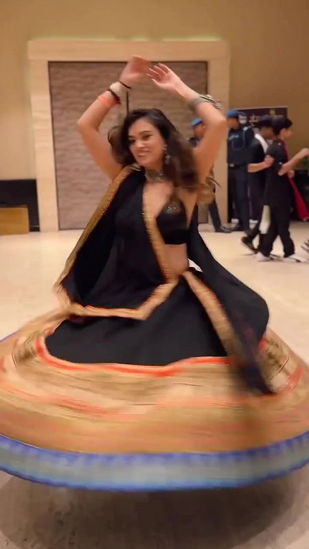 ANUPRIYA PARMAR GLAM SEXY BEAUTY IN BRA AND SKIRT UUFFF2