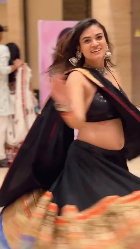 ANUPRIYA PARMAR GLAM SEXY BEAUTY IN BRA AND SKIRT UUFFF2