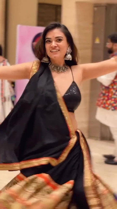 ANUPRIYA PARMAR GLAM SEXY BEAUTY IN BRA AND SKIRT UUFFF2