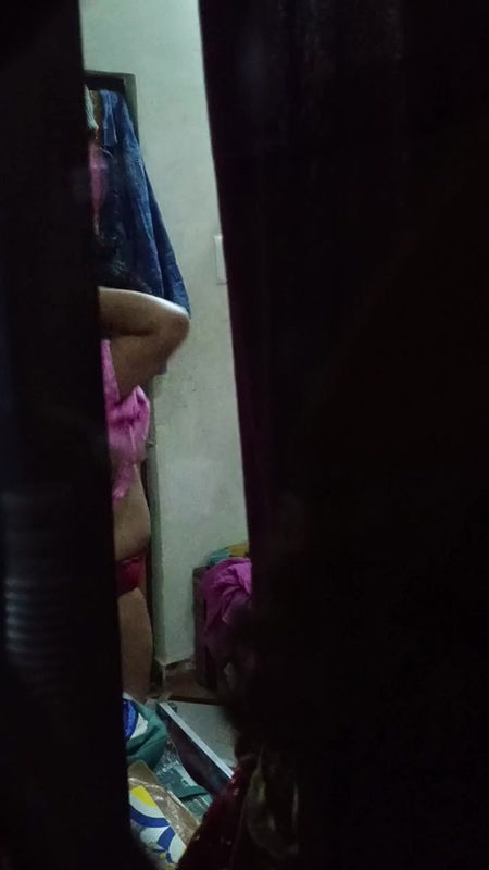 BigAss Lady Changing 2 Clips 22