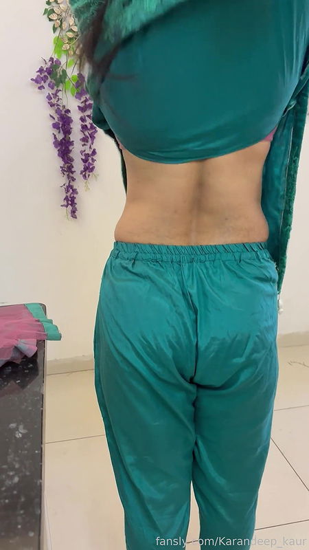 Indian hot model karandeep kaur stripping and teasing in bra and panty hot 22