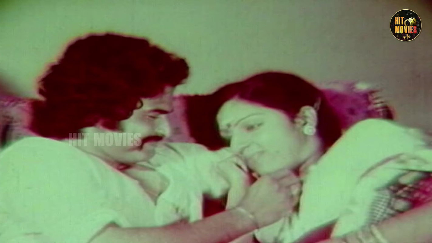 Rarest MILF J. Lalitha hot seduction scene – Navel felt with face, Expressions 22