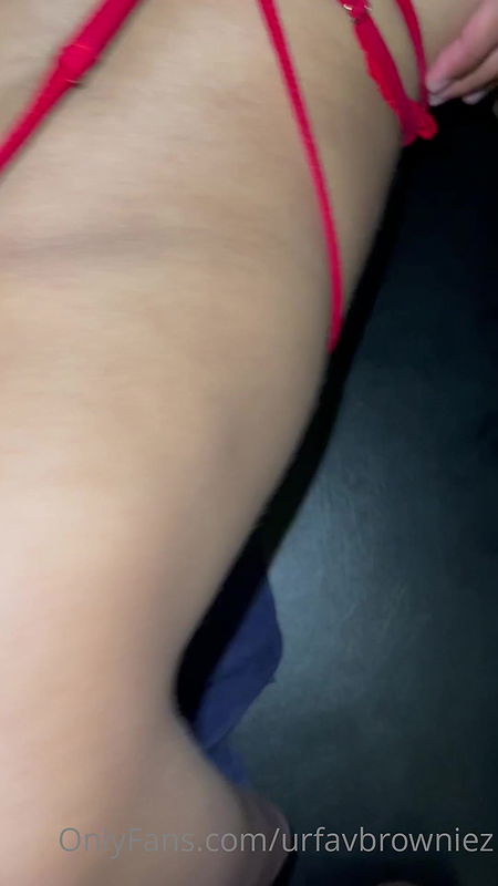 Indian onlyfans model Urfavbrowniez threesome fucking hard 22