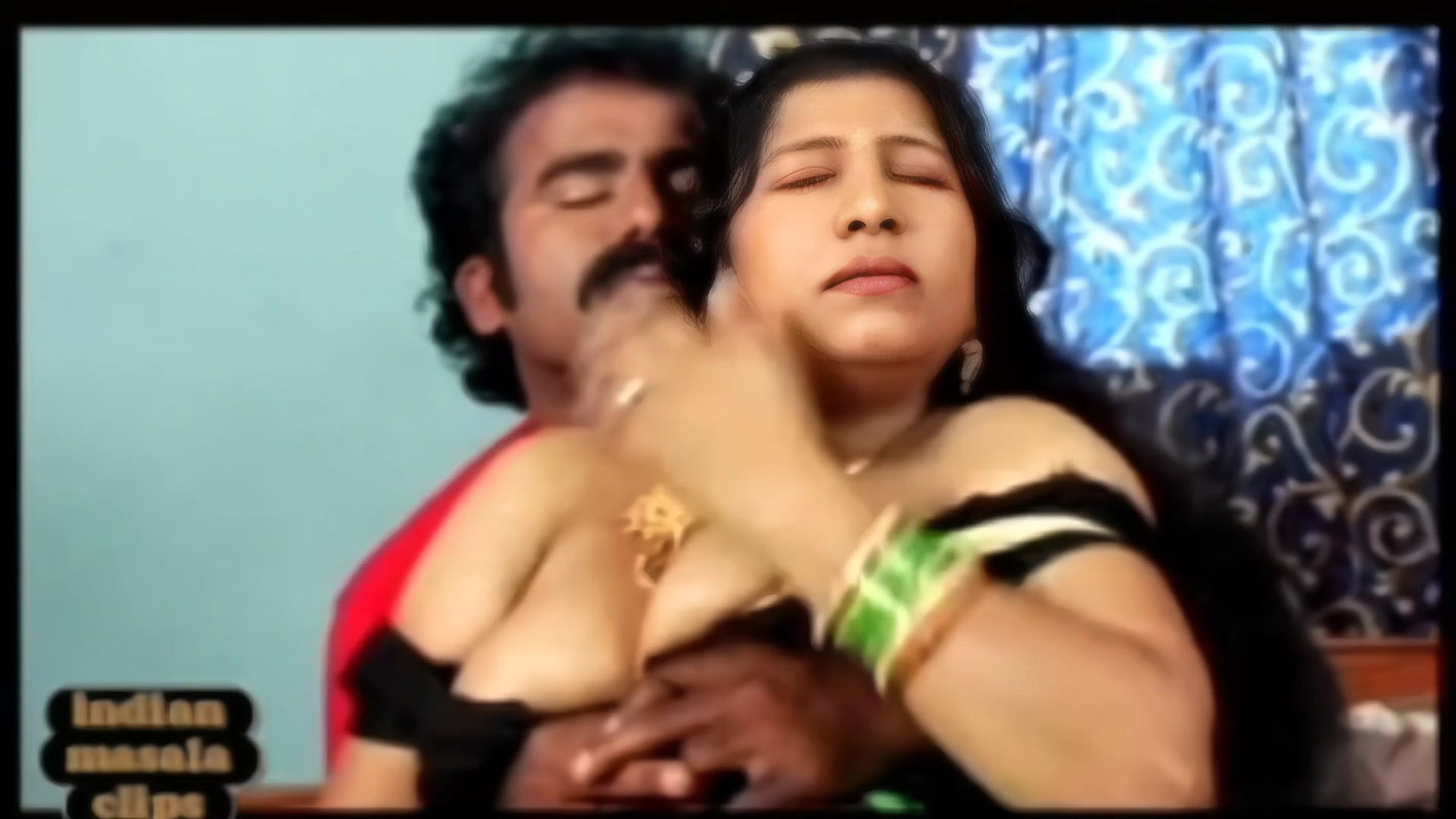 Hot telugu aunty boobs squeezed hard 1080P2