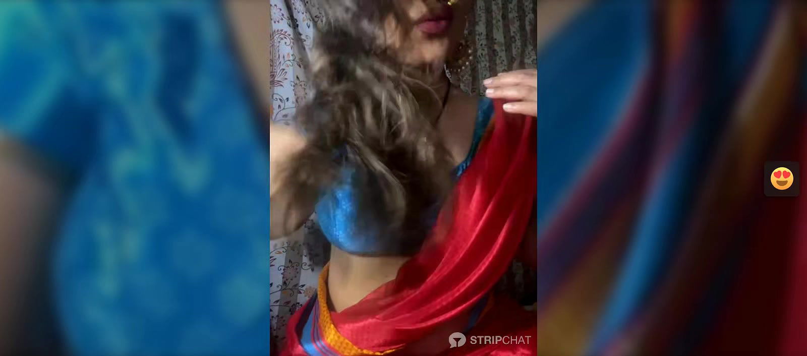 Beautiful Bhabhi in Saree Pressing her boobs2