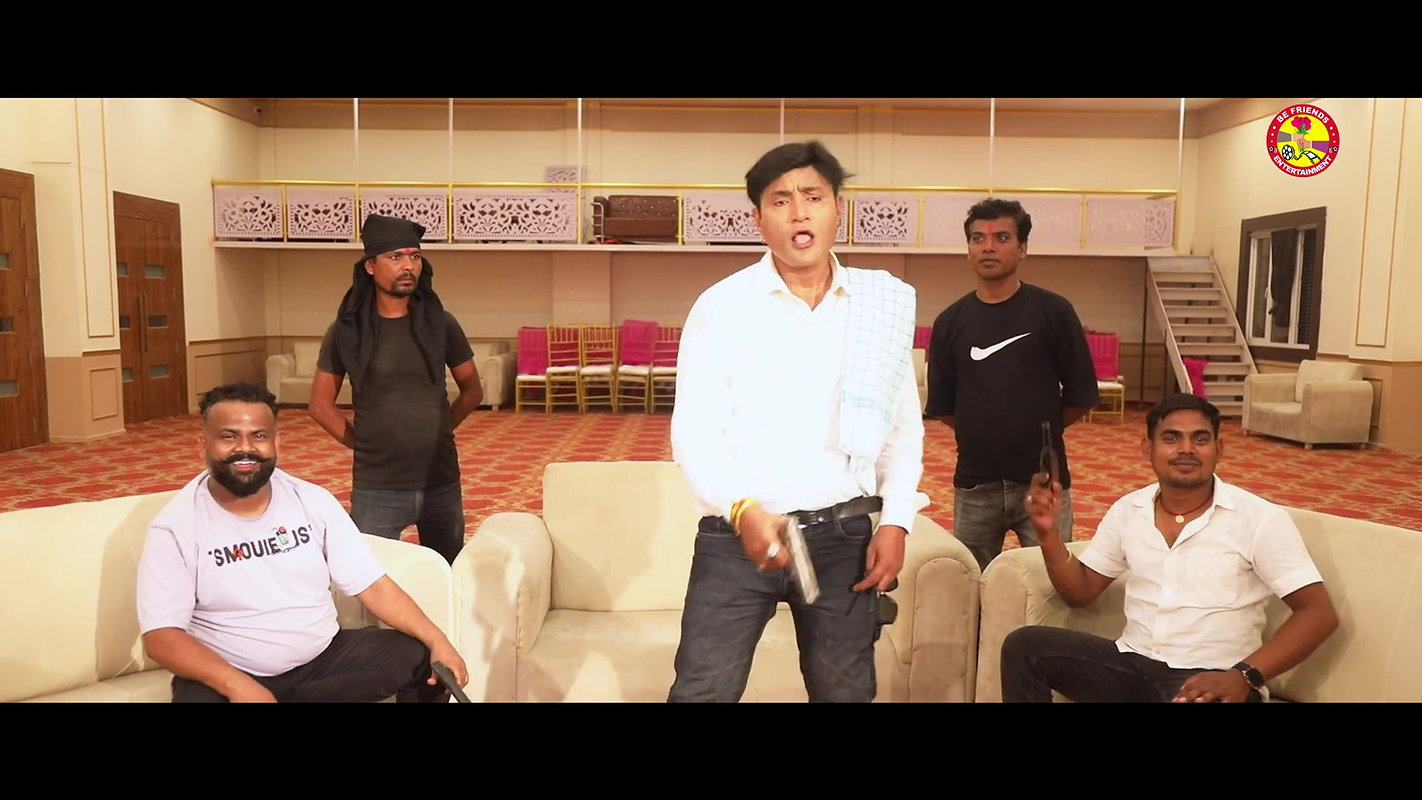 Dusky Cutie Niharika Raj hot item song – Sting poured into navel, Oily navel squeezed 22