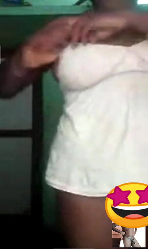 Horny Tamil Bhabhi Showing on Video Call