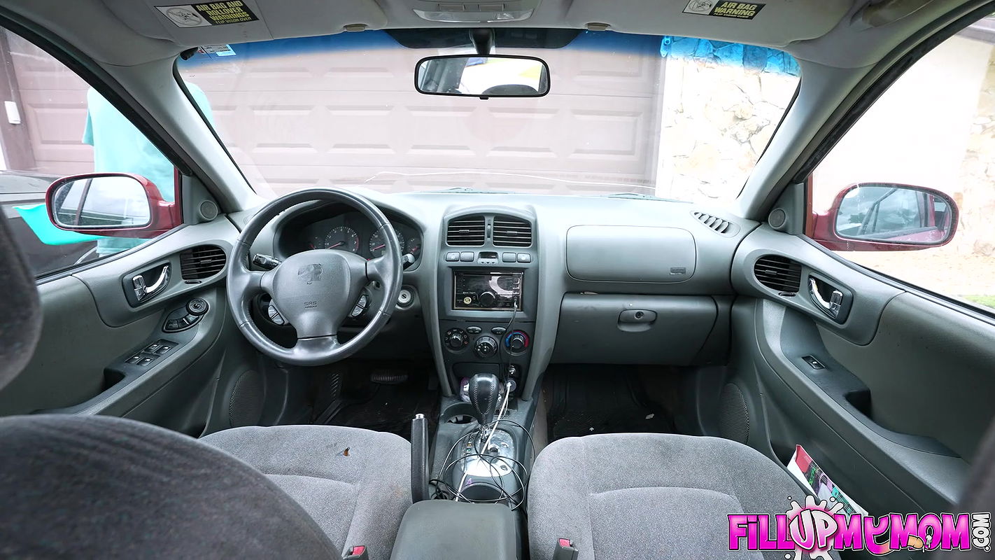 Fill Up My Mom with Stephanie Love in My Friends Mom is a Freak For ANAL!