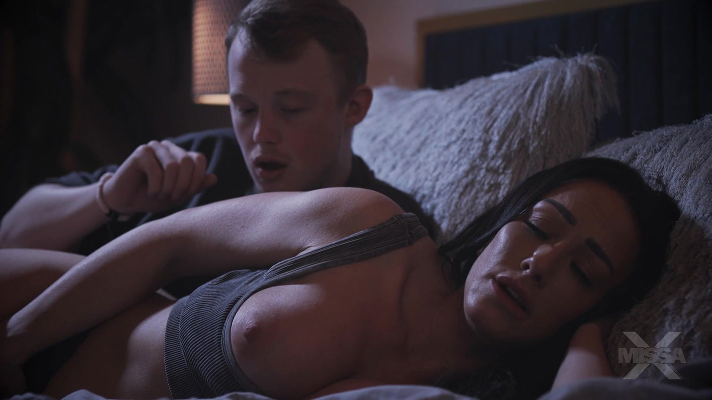 Missa X with Jennifer White in Taking Care of Mommy