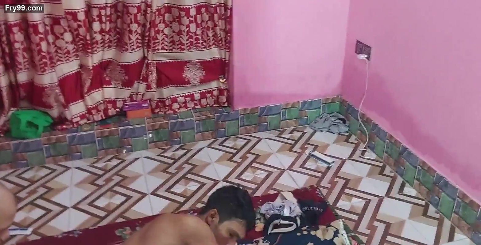 Rumpa21- Sexy bikini black girl gets pussy fuck by two horny guys having sex