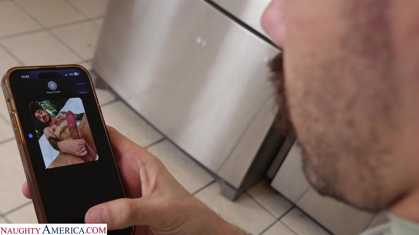 My Friend’s Hot Mom with Rachael Cavalli in Busty blonde MILF Rachael Cavalli is amazed at how much her son’s friend can stretch her pussy