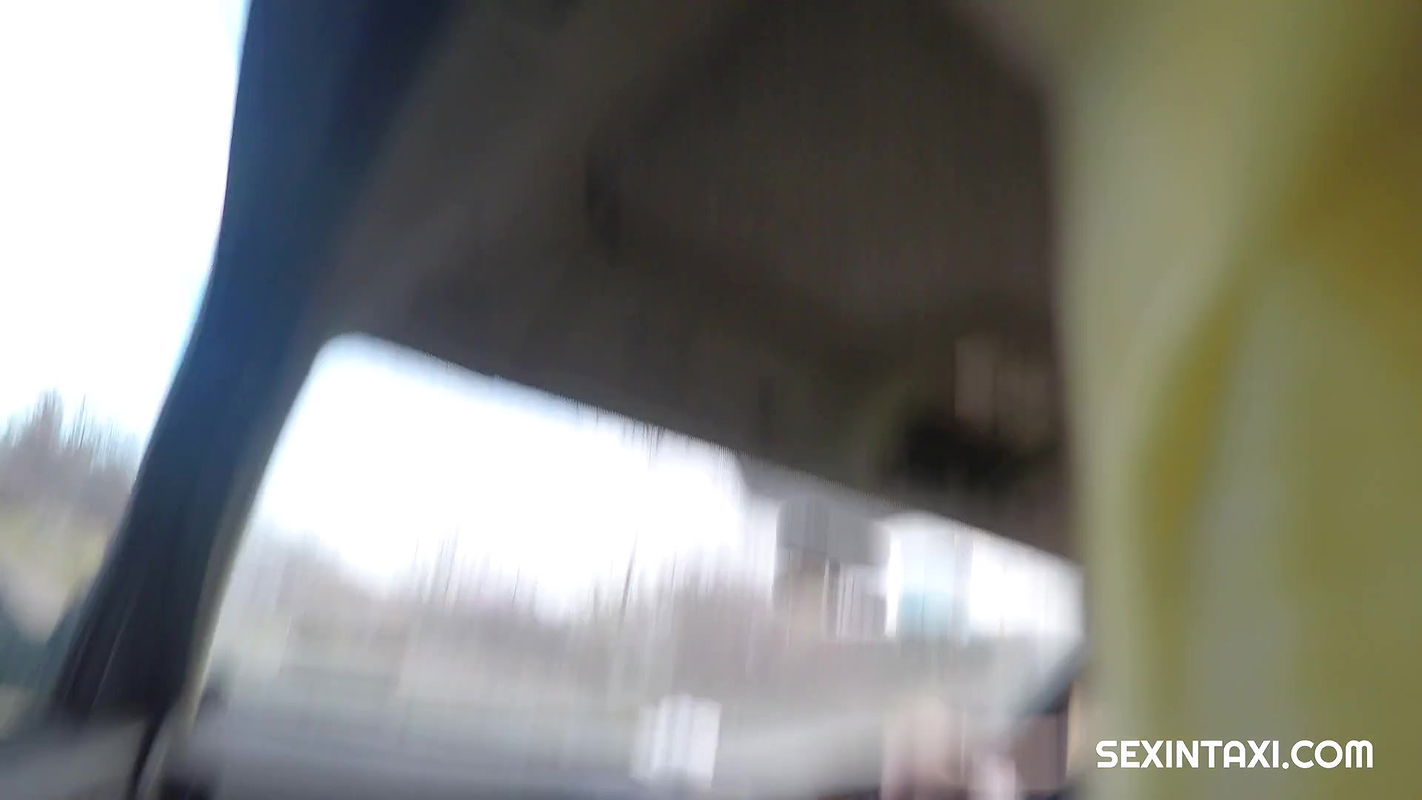 Sex In Taxi with Sandra Sugar in Sexy MILF wants some adventure in a taxi