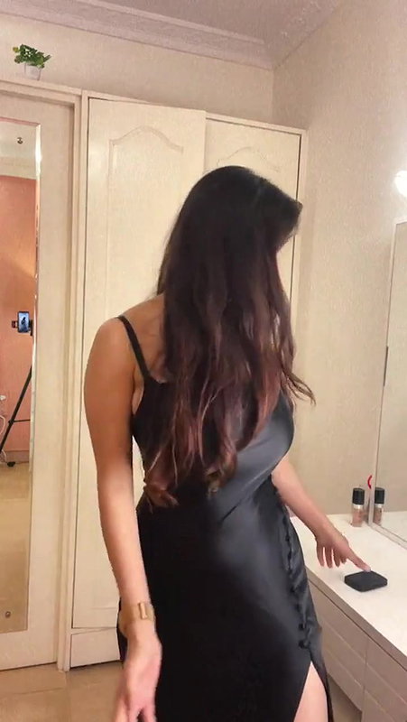 Anveshi Jain Live