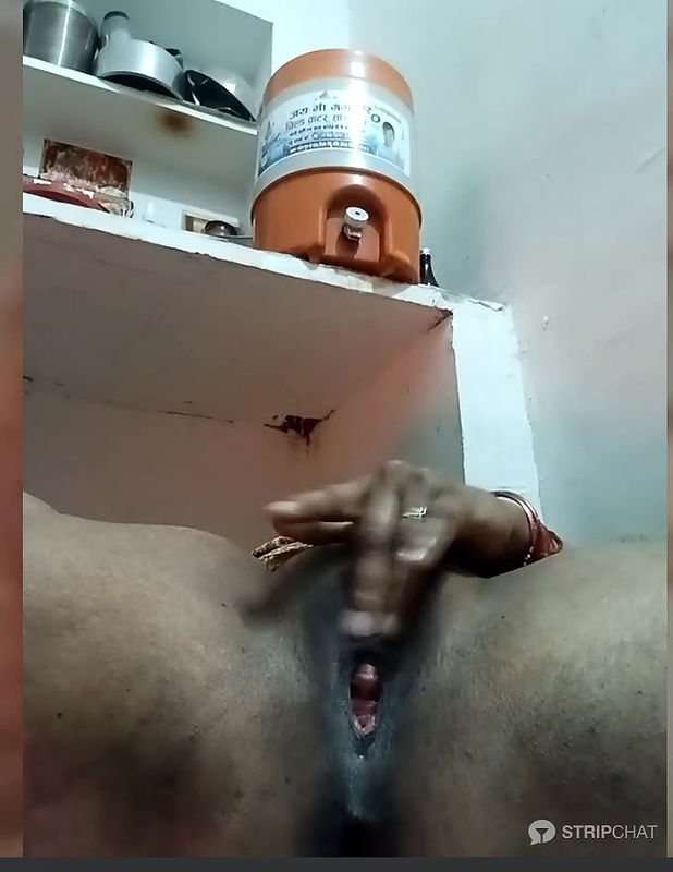 Mohni_love-stripchat-ticket-show