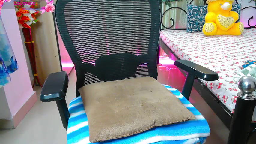 thyAnvi-stripchat-ticket-show