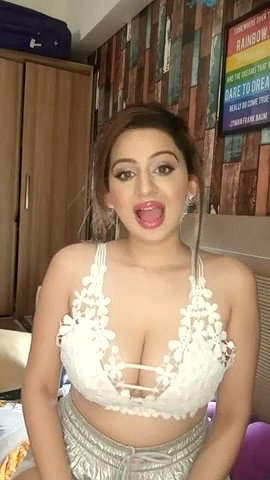 Kenisha Awasthi Live