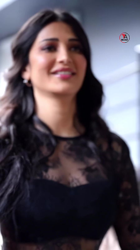 SHRUTI HASSAN GLAM AND SEXY GODDESS TOO DESIRABLE LOOKS HQ 22