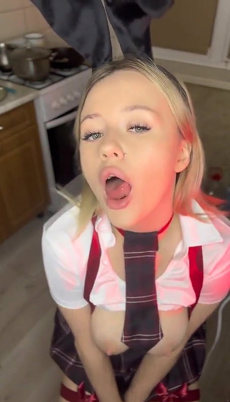 Beautiful emily cosplay show 22