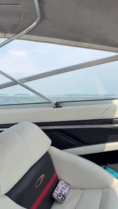 Blowjob on a boat 22