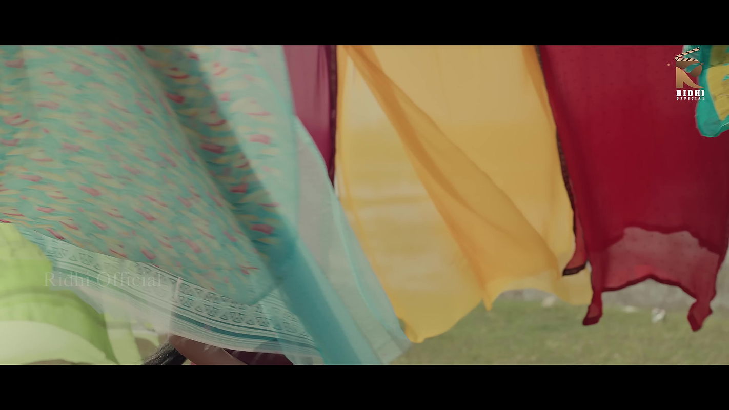 Telugu Hotty Ridhi Busty Navel HalfSaree Tempting Show 4K Scenes – Yoyo Rooms 22