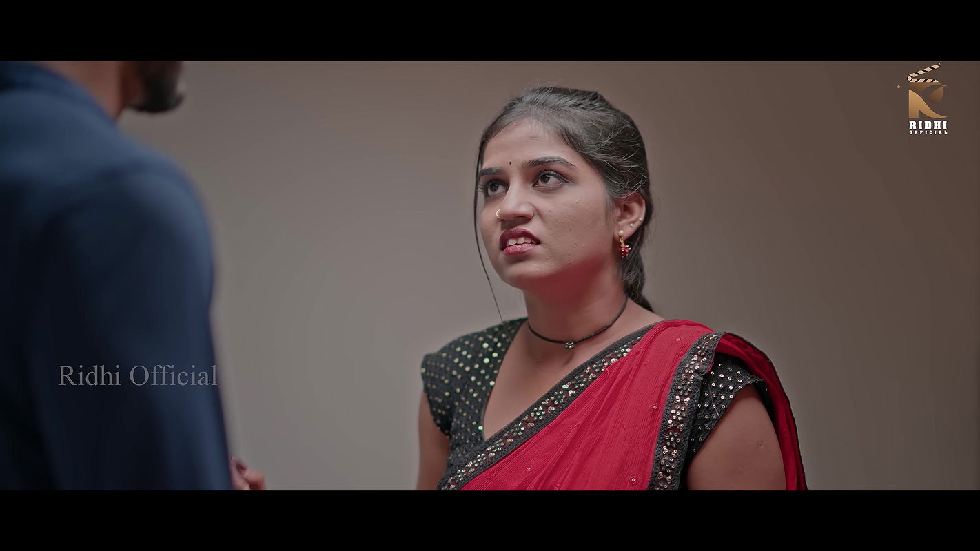 Telugu Hotty Ridhi Busty Navel HalfSaree Tempting Show 4K Scenes – Yoyo Rooms 22