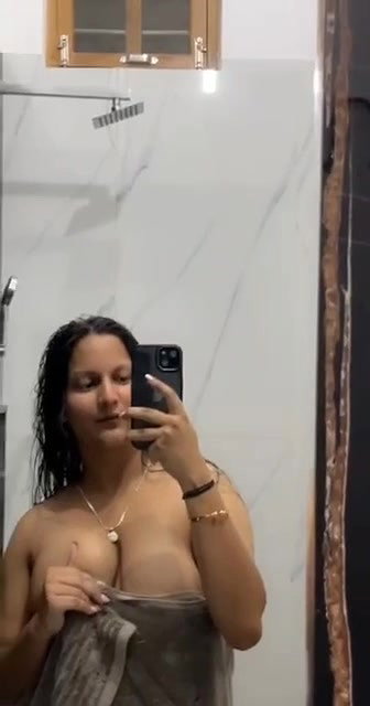Selfie Video Gf Showing 22